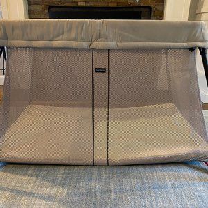 Baby Bjorn Travel Crib